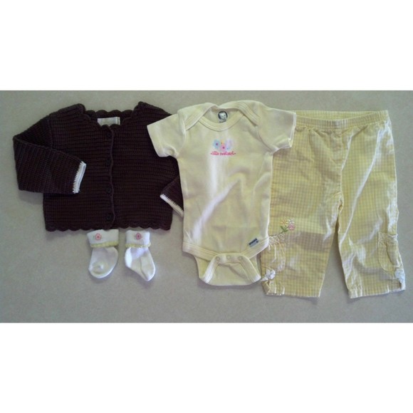 Girl's Sz 3-6 M Months 4 Pc Outfit Brown Gap Cardigan, Floral Top, Pants + - Picture 1 of 5